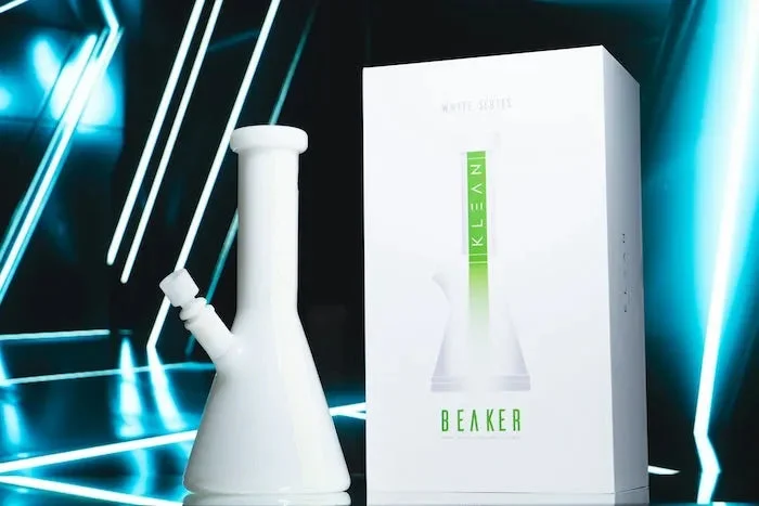discreetsmoker3018027