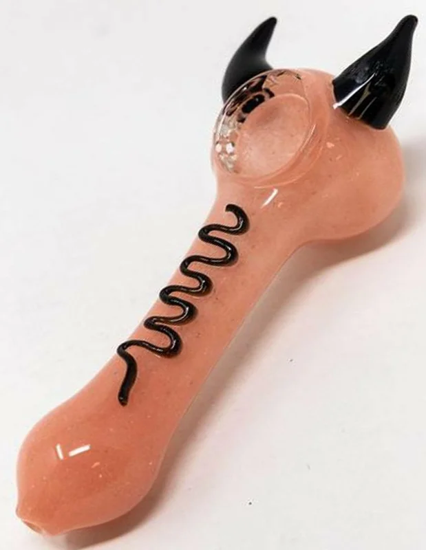 simpleglasspipe2998053